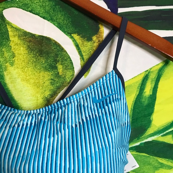 2/$40 $50 Nike Women’s Blue Reversible Blue Swim Top - Picture 4 of 13